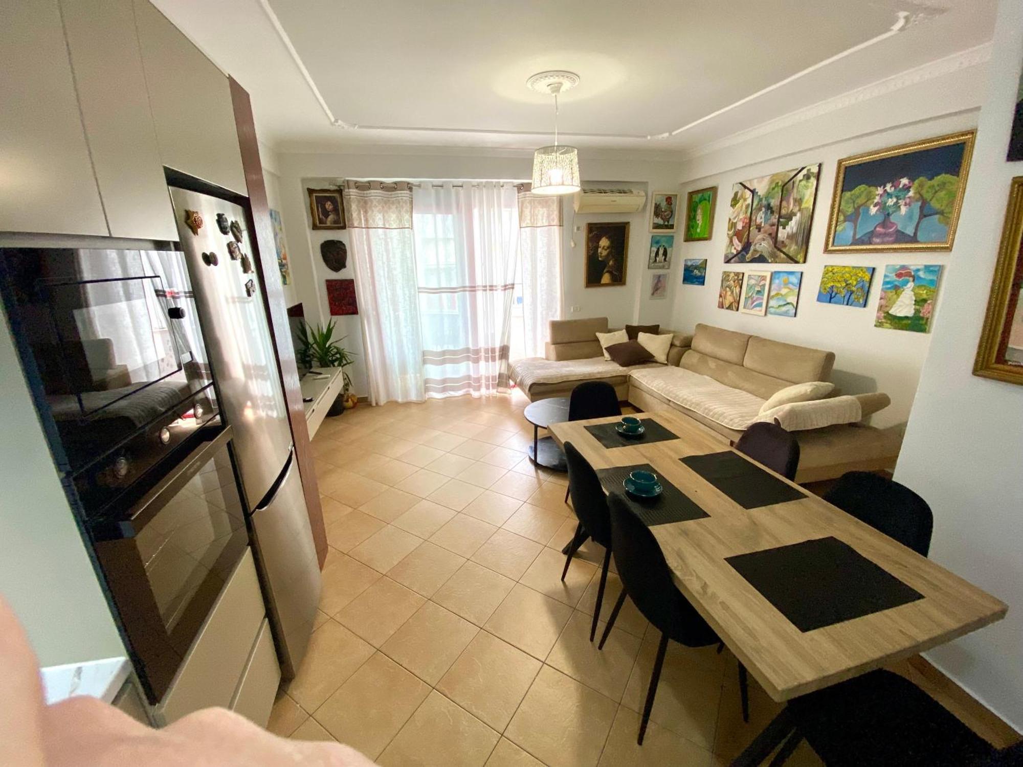 Stay At An Artist'S Place! Tirana Extérieur photo